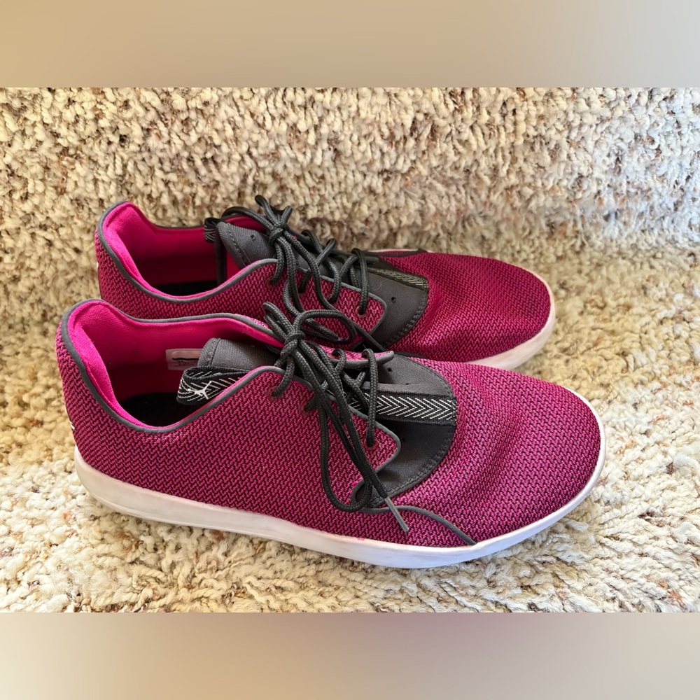 Jordan Eclipse - Picture 3 of 5